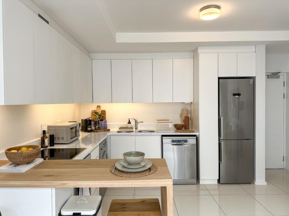 Luxury 1Br Green Point - Walk To Sea Point Promenade! Rooftop Pool, Secure Parking Kapstaden Exteriör bild